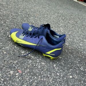 soccer cleats, nike mercurial